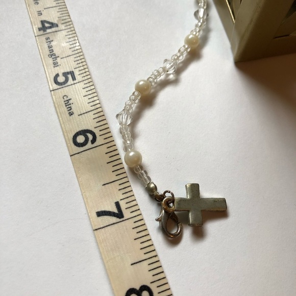 ❗️3/$7 Beaded decade bracelet - Picture 2 of 2